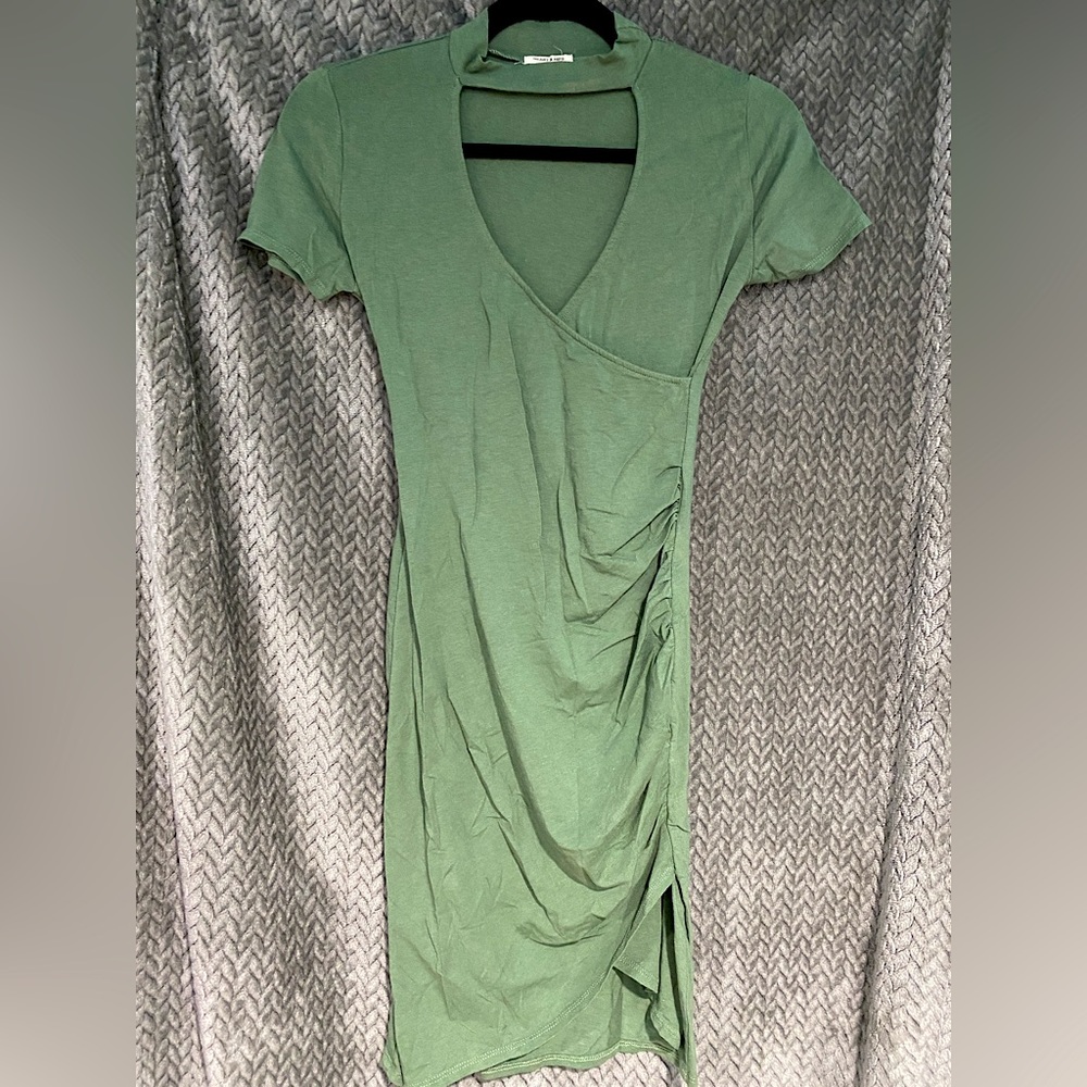 Heart & Hips - Pale Green Dress - Medium